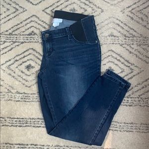 Maternity skinny jeans